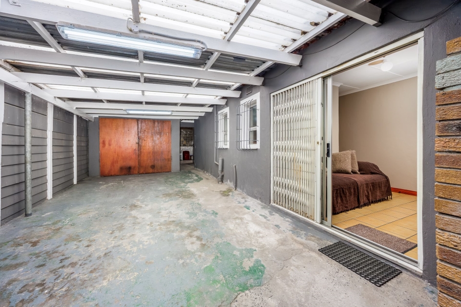 3 Bedroom Property for Sale in Silversands Western Cape